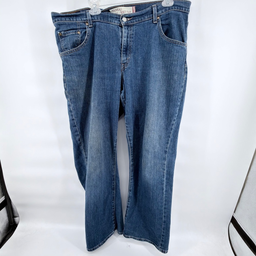 Levi's 515 Nouveau Bootcut Jeans Womens 20M Medium Wash Stretch Blue Denim Pants